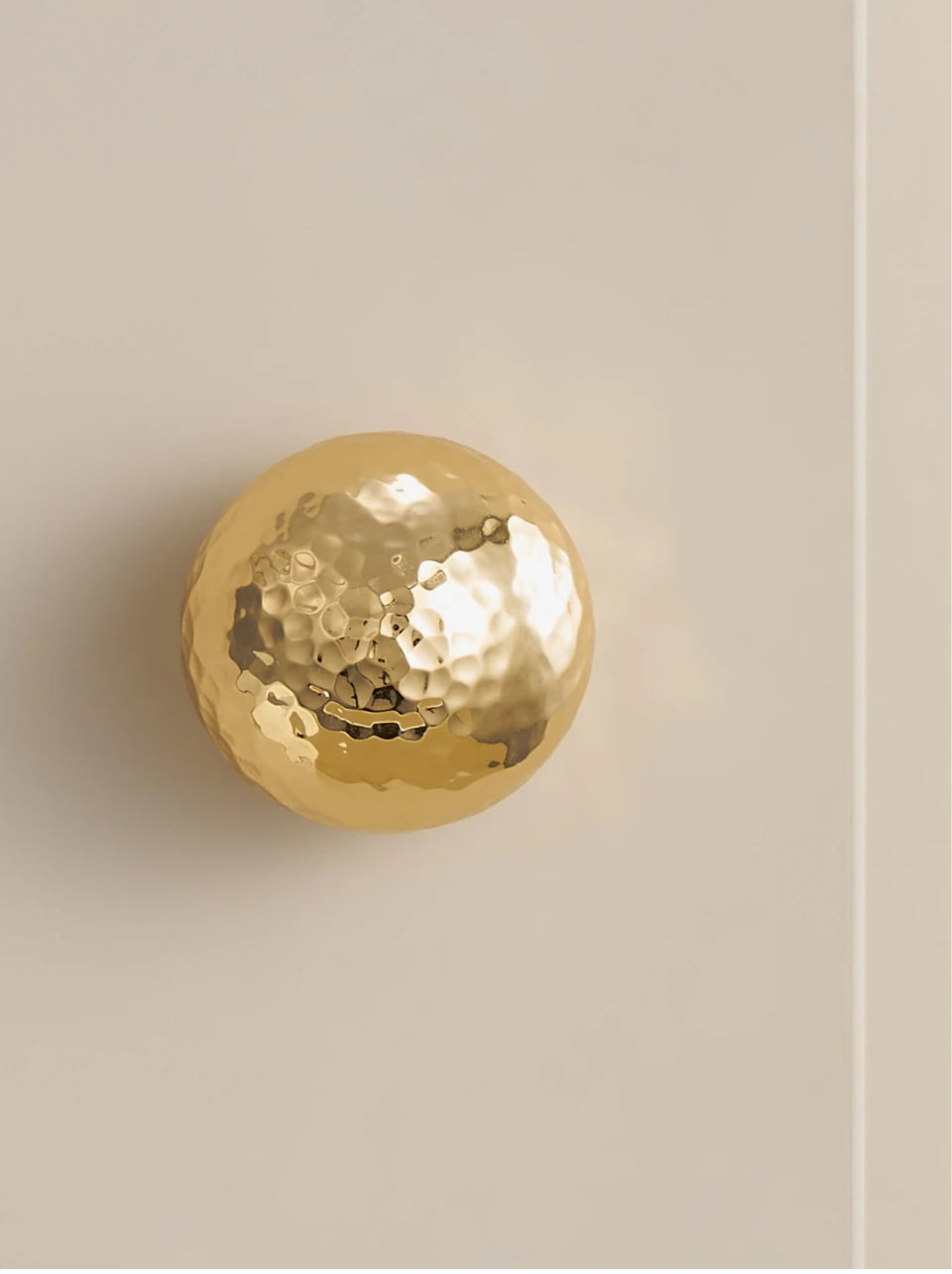 Brass Hammer Pattern Shiny Gold Ball Knob - Knobsy