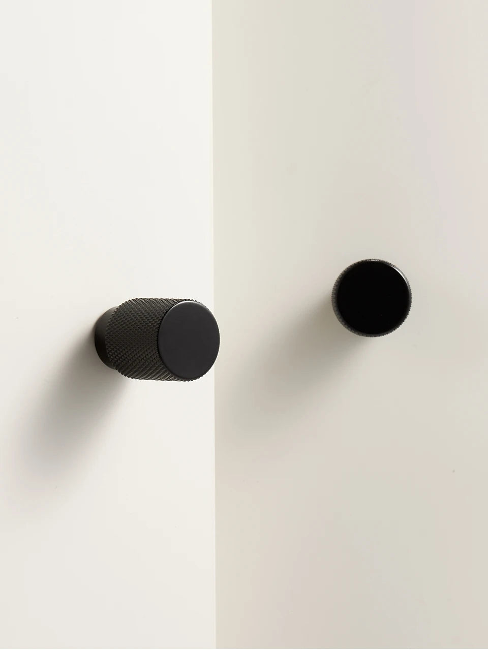 Knurled Brushed Cross Black Knob - Knobsy