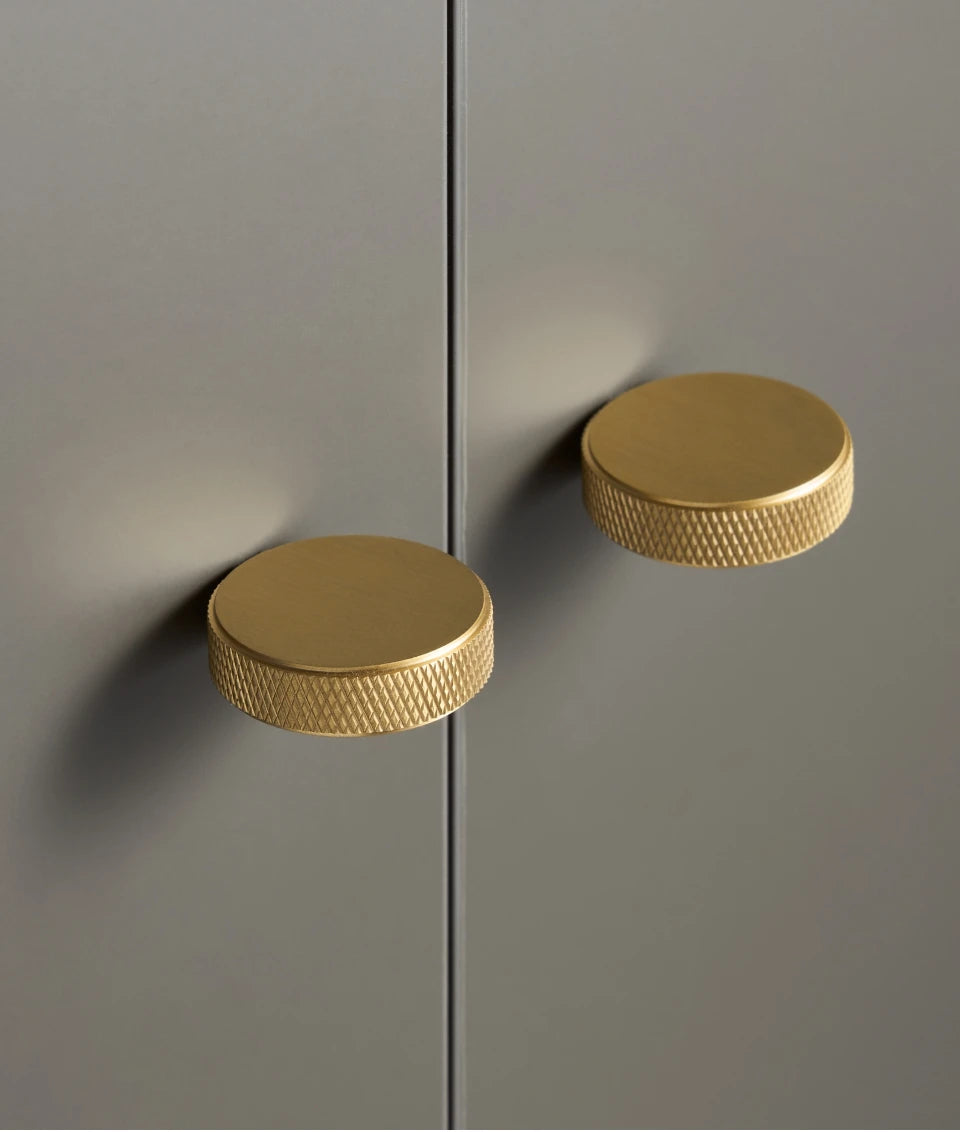 Knurled Round Exquisite Brass Anti-Slip Knob - Knobsy